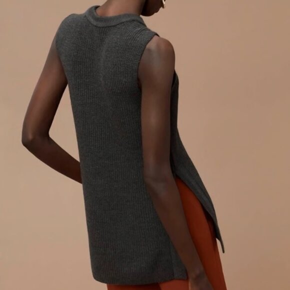 Aritzia Wilfred Charcoal Gray Sleeveless Wool Knit Sweater Vest Size XS - Picture 3 of 9